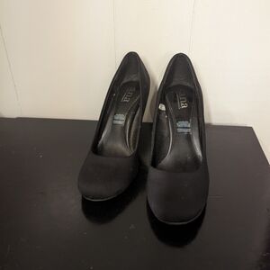 Ana Black Pumps Size 8M